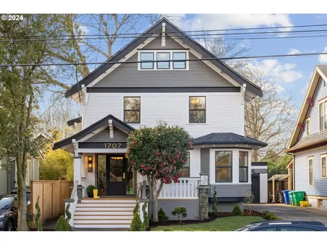 1707 SE 37th Avenue Portland OR 97214