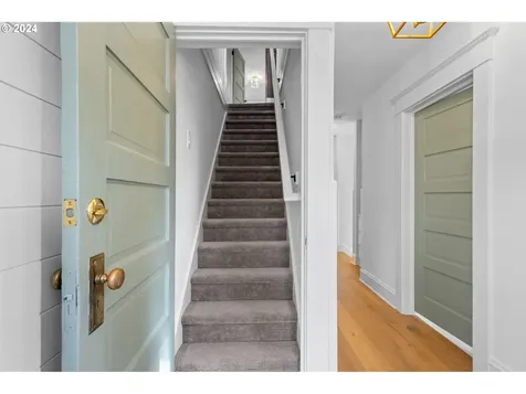 1707 SE 37th Avenue Portland OR 97214