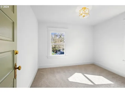 1707 SE 37th Avenue Portland OR 97214