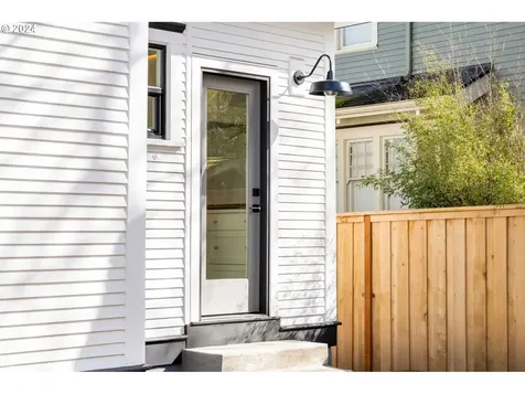 1707 SE 37th Avenue Portland OR 97214