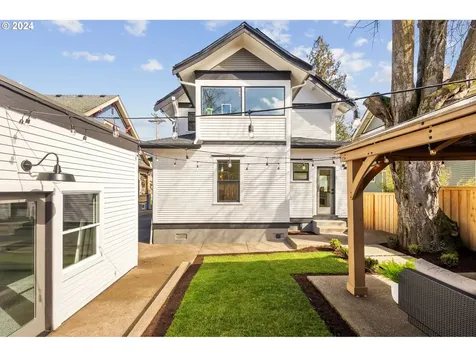 1707 SE 37th Avenue Portland OR 97214