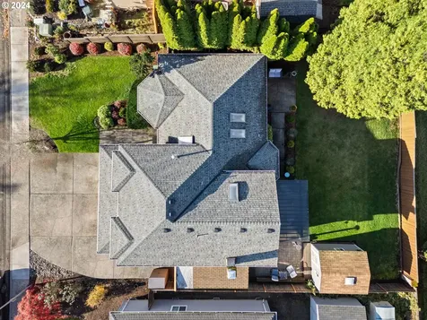 5816 NW Simnasho Drive Portland OR 97229
