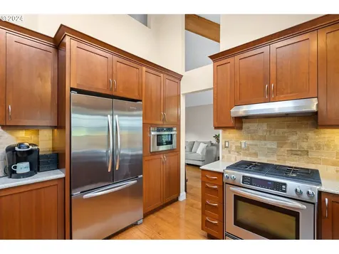 5816 NW Simnasho Drive Portland OR 97229