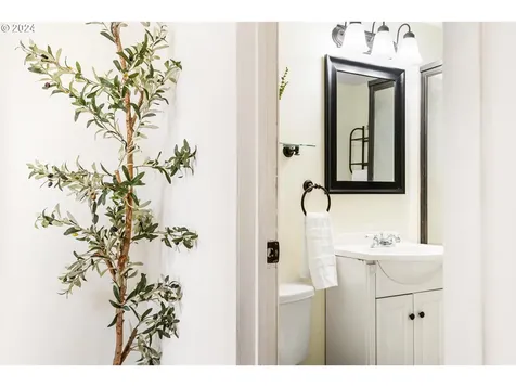 3838 Se 99th Avenue Portland OR 97266