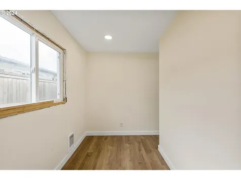 3838 Se 99th Avenue Portland OR 97266