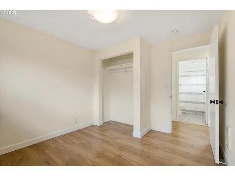 3838 Se 99th Avenue Portland OR 97266