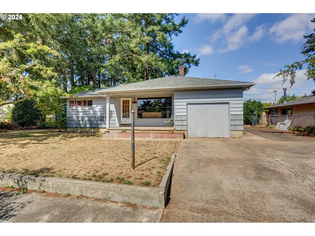 13035 SE Salmon Street Portland OR 97233