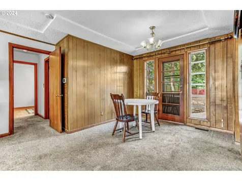 13035 SE Salmon Street Portland OR 97233