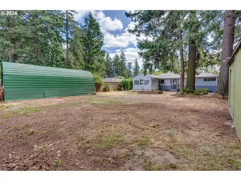 13035 SE Salmon Street Portland OR 97233