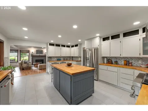 1900 Louis Creek Road Myrtle Creek OR 97457