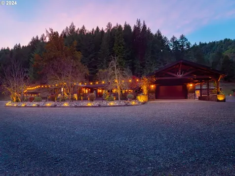 1900 Louis Creek Road Myrtle Creek OR 97457