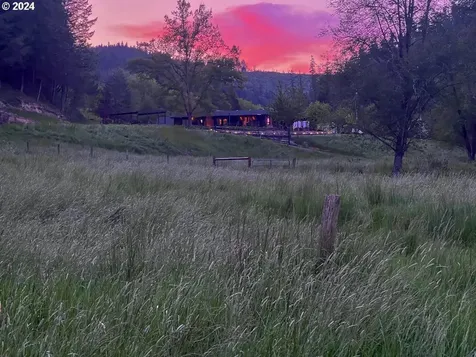 1900 Louis Creek Road Myrtle Creek OR 97457