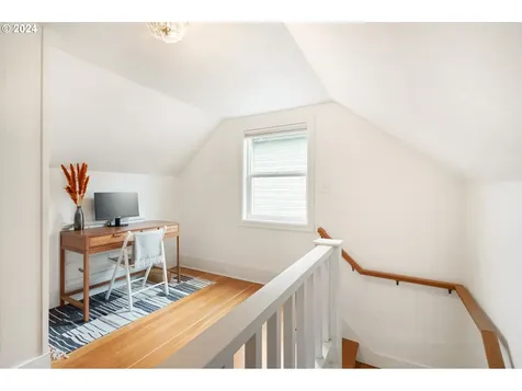 4114 N Colonial Avenue Portland OR 97217