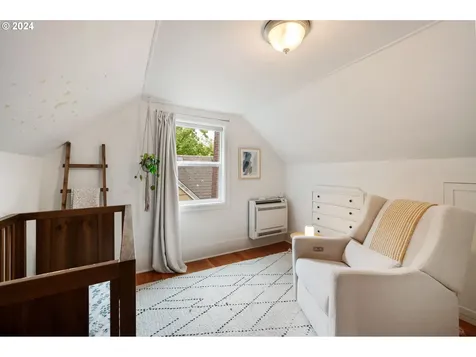 4114 N Colonial Avenue Portland OR 97217