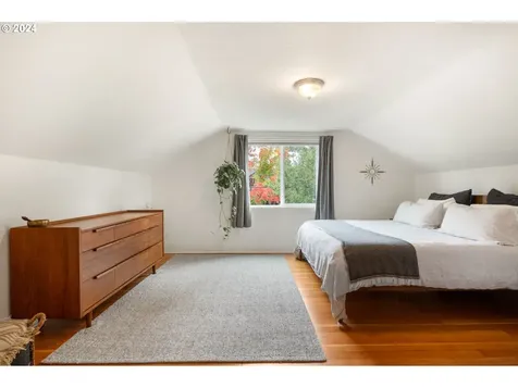 4114 N Colonial Avenue Portland OR 97217