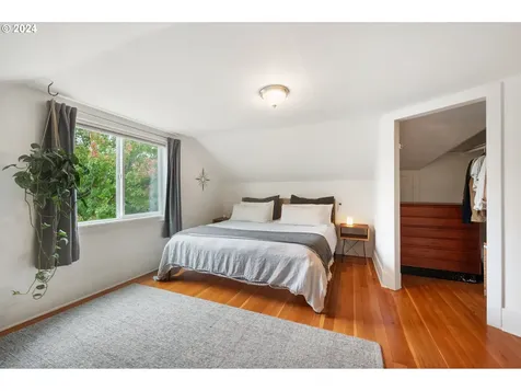 4114 N Colonial Avenue Portland OR 97217
