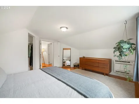 4114 N Colonial Avenue Portland OR 97217