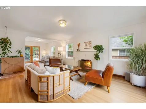 4114 N Colonial Avenue Portland OR 97217