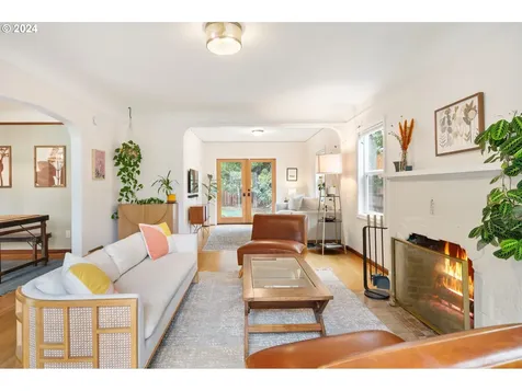 4114 N Colonial Avenue Portland OR 97217