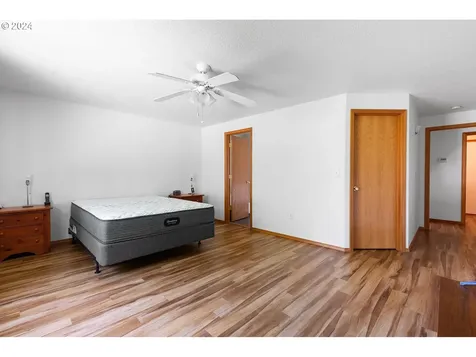4232 Ne Hayes Street Camas WA 98607