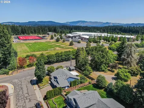 4232 Ne Hayes Street Camas WA 98607