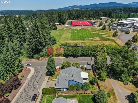 4232 Ne Hayes Street Camas WA 98607
