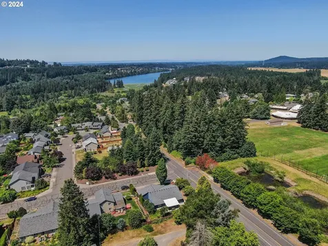 4232 Ne Hayes Street Camas WA 98607