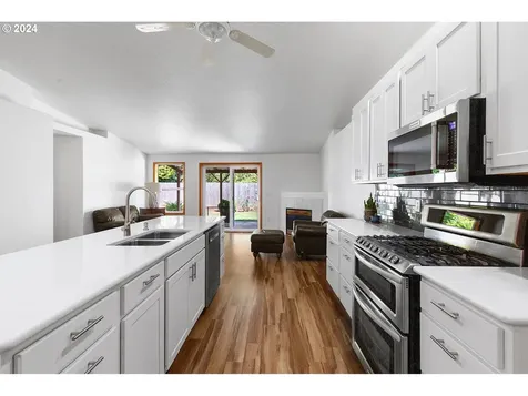 4232 Ne Hayes Street Camas WA 98607