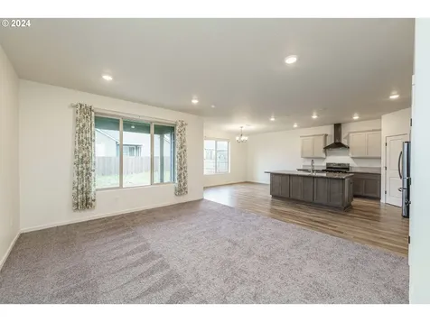 9502 NE 169th Avenue Vancouver WA 98682