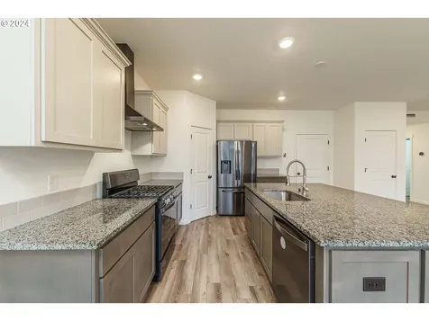 9502 NE 169th Avenue Vancouver WA 98682