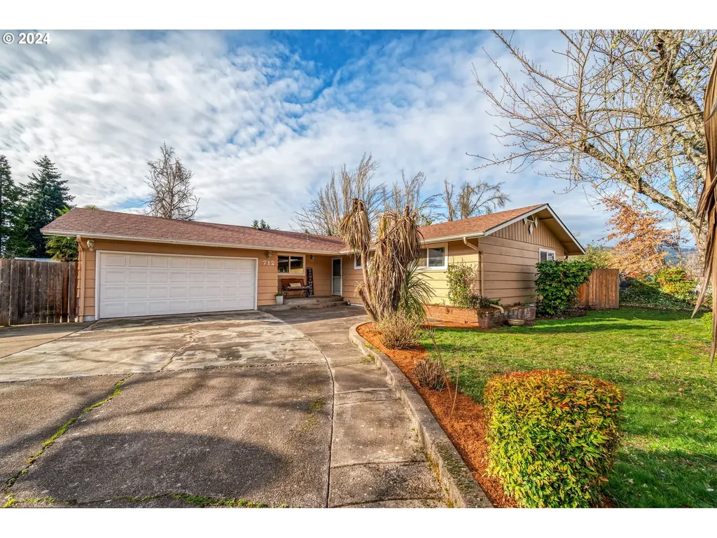 712 67th Street Springfield OR 97478