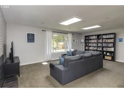3763 Se Pine Street Hillsboro OR 97123