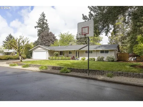 3763 Se Pine Street Hillsboro OR 97123