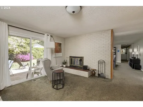 3763 Se Pine Street Hillsboro OR 97123