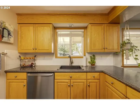 3763 Se Pine Street Hillsboro OR 97123