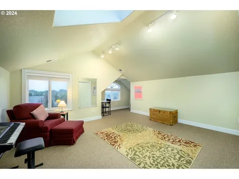 733 Nw Morning View Court Mcminnville OR 97128