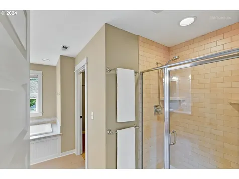 4841 N Amherst Street Portland OR 97203