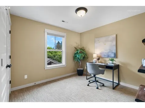 4841 N Amherst Street Portland OR 97203