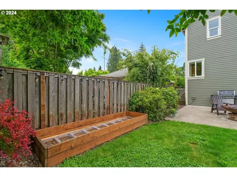 4841 N Amherst Street Portland OR 97203