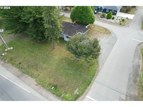 265 North Avenue Bandon OR 97411