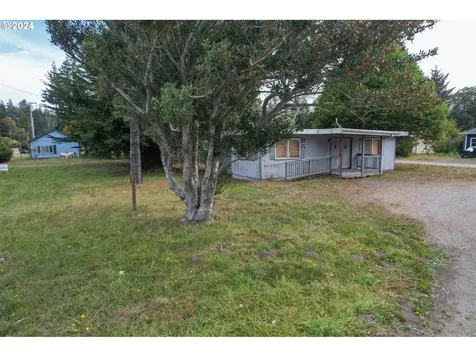 265 North Avenue Bandon OR 97411