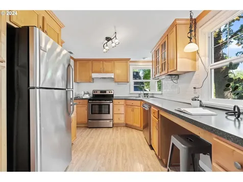 8435 Sw Cedarcrest Street Portland OR 97223