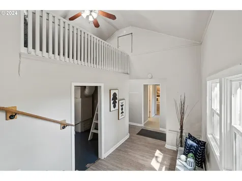 8435 Sw Cedarcrest Street Portland OR 97223