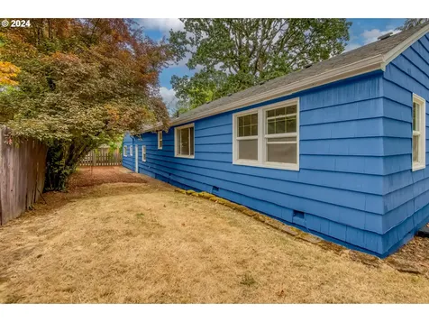 8435 Sw Cedarcrest Street Portland OR 97223