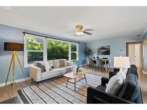 8435 Sw Cedarcrest Street Portland OR 97223