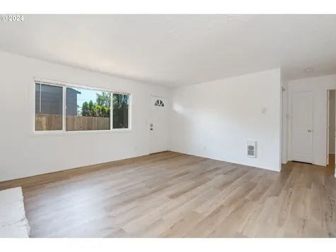 738 15th Street Washougal WA 98671