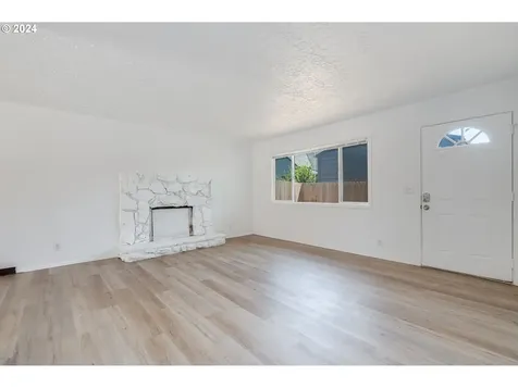738 15th Street Washougal WA 98671