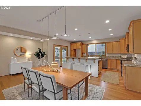 10145 Sw Cynthia Street Beaverton OR 97008