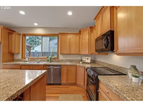 10145 Sw Cynthia Street Beaverton OR 97008