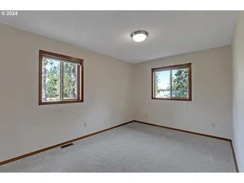10145 Sw Cynthia Street Beaverton OR 97008